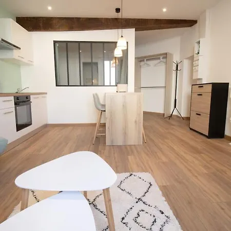 Hyper-centre Apartment *